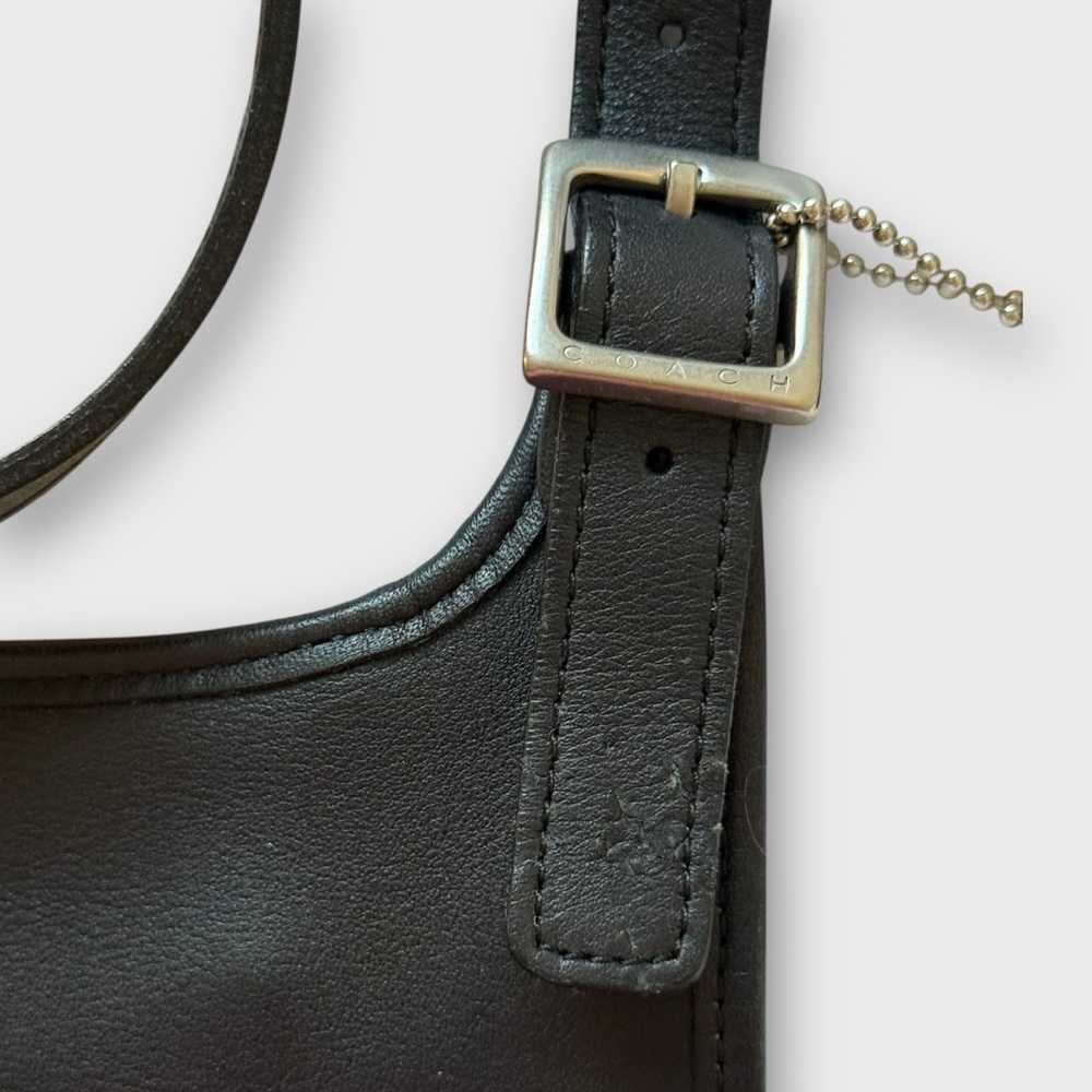 GUC Vintage Coach Black Leather Crossbody Bag - Picture 4 of 8